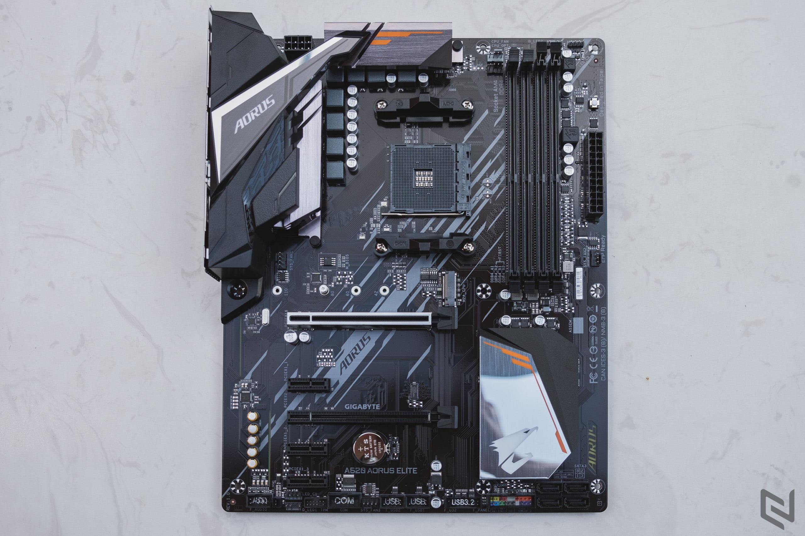 Mainboard-AORUS-A520-0183-congngheviet.jpg