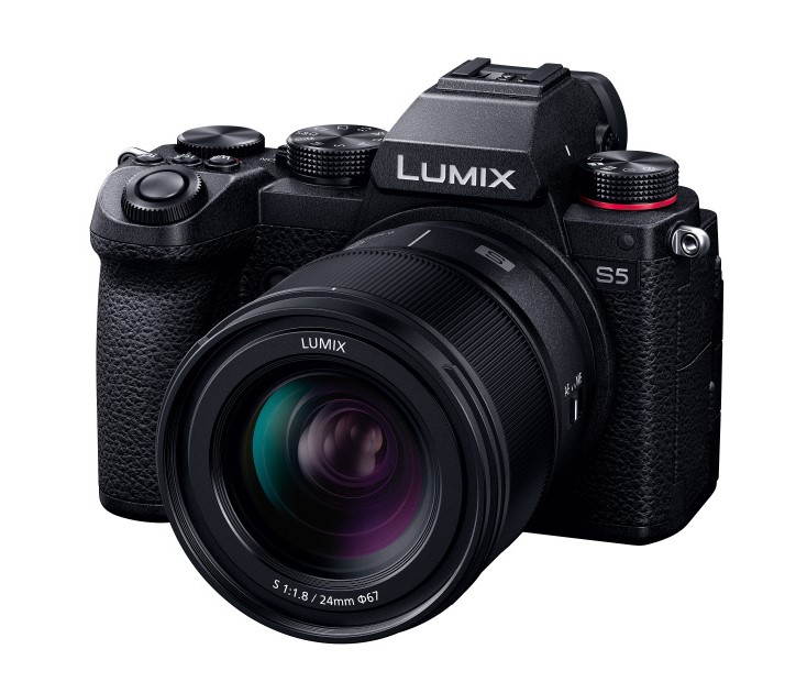 Lumix-S-24mm-F1-8-03.jpg