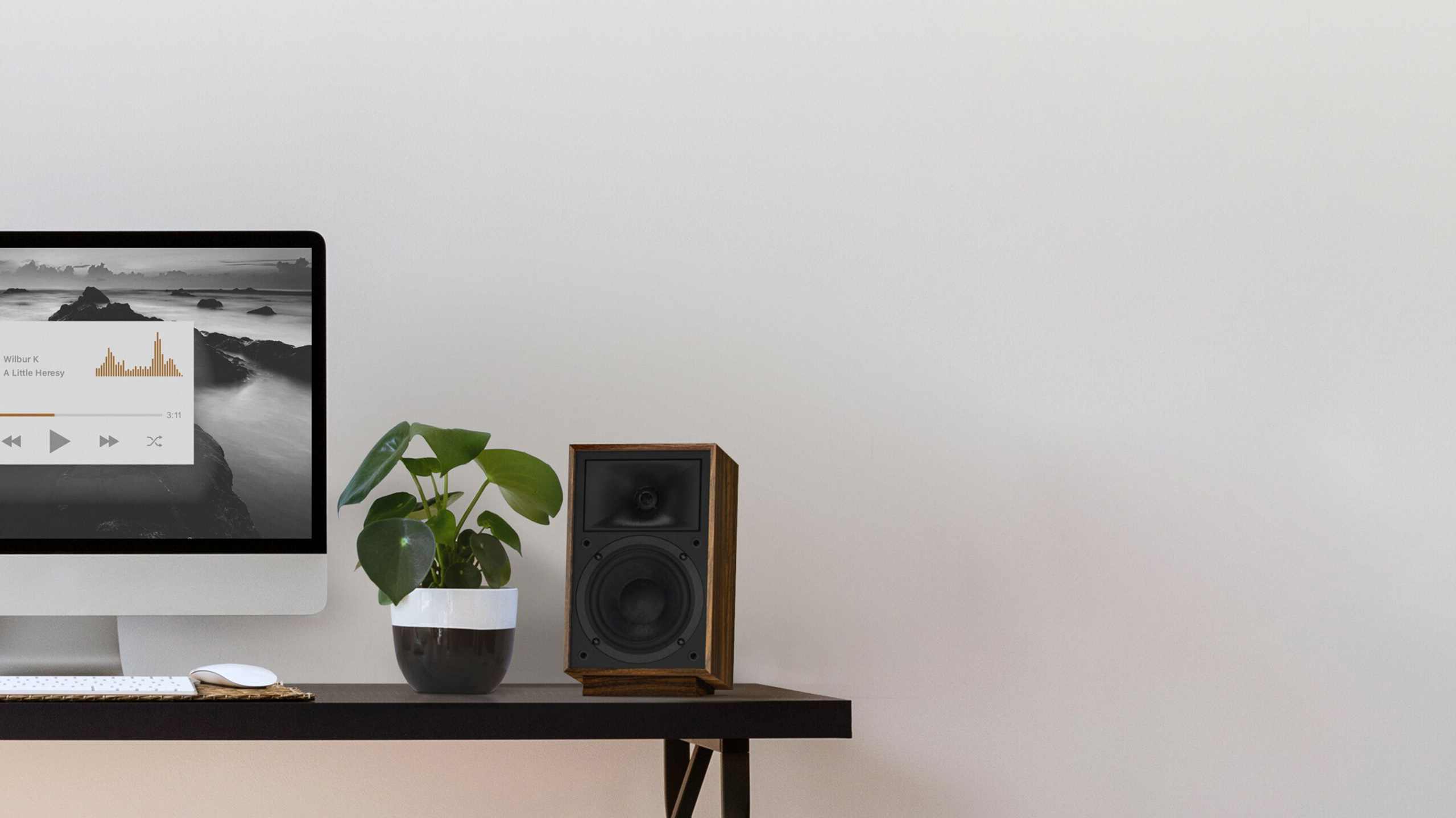 ProMedia-Heritage-2.1-Speaker-on-a-computer-desk.jpg